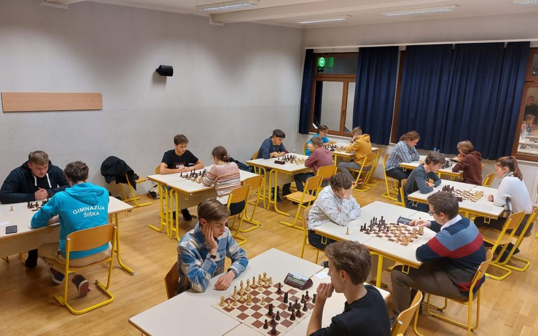 Uspeh naših dijakov na posamičnem srednješolskem šahovskem prvenstvu Ljubljane 2022