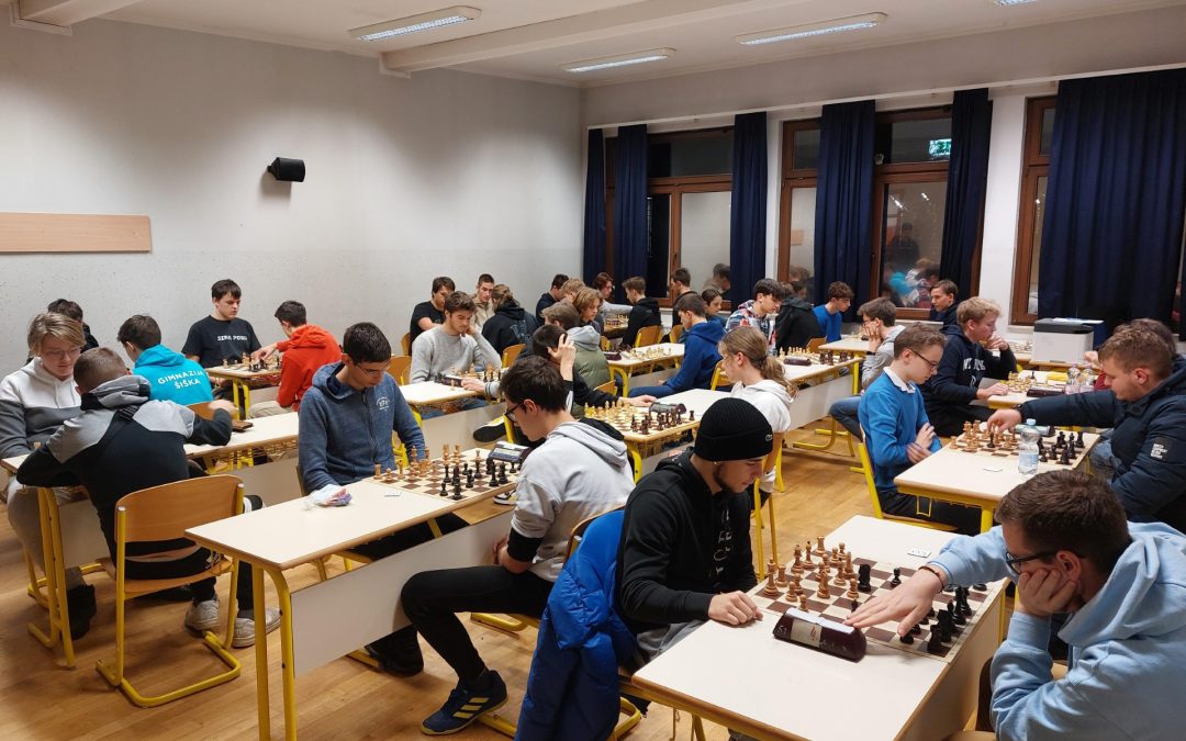 Tretje mesto na posamičnem srednješolskem šahovskem prvenstvu Ljubljane